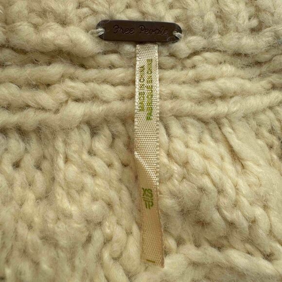 Free People Short Sleeve Cardigan Women XS Chunky Cable Knit Long Bohemian Retro - Picture 13 of 16